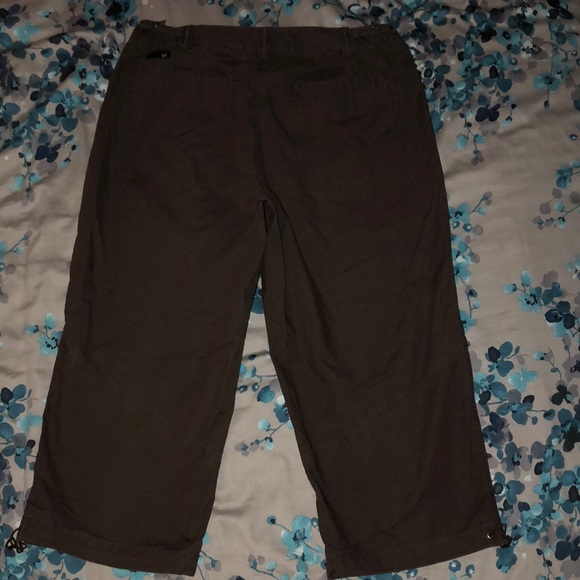 Capris - Picture 2 of 5